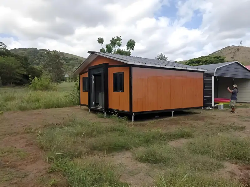 SXKON Prefab Mobile Home Office Expandable Container House