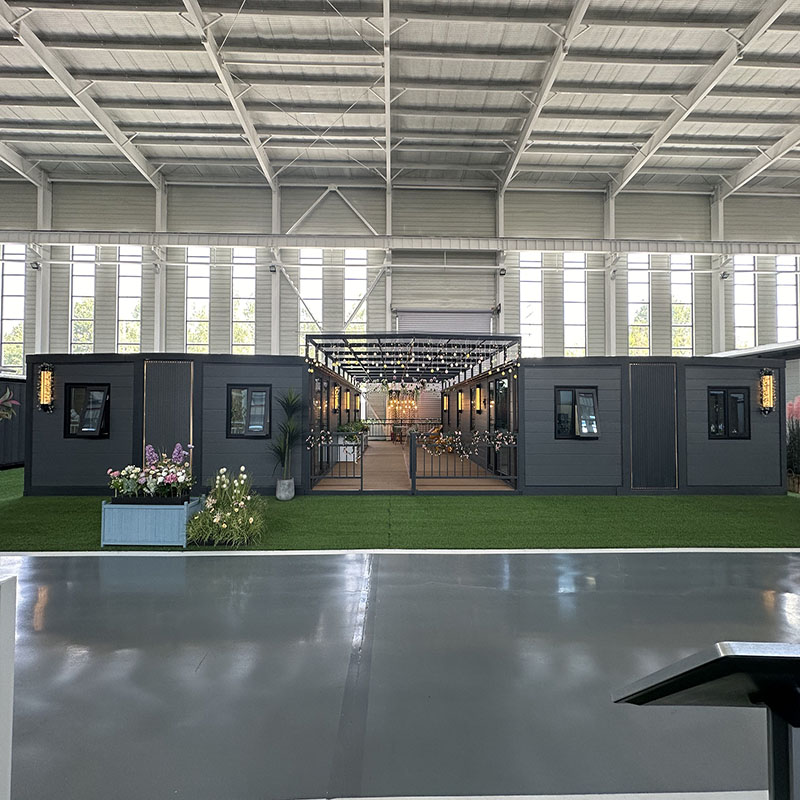 SXKON 40FT Flat Roof Expandable Folding House