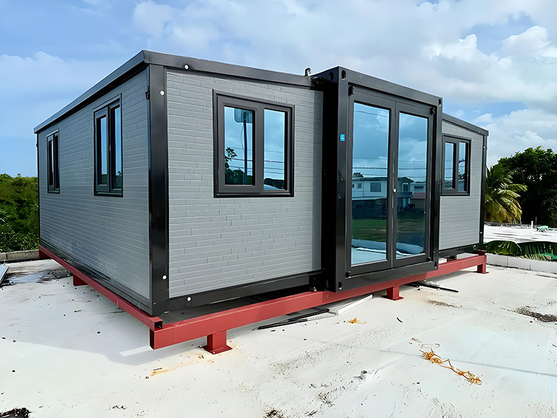 Expandable Container House: Solving Industry Pain Points wit